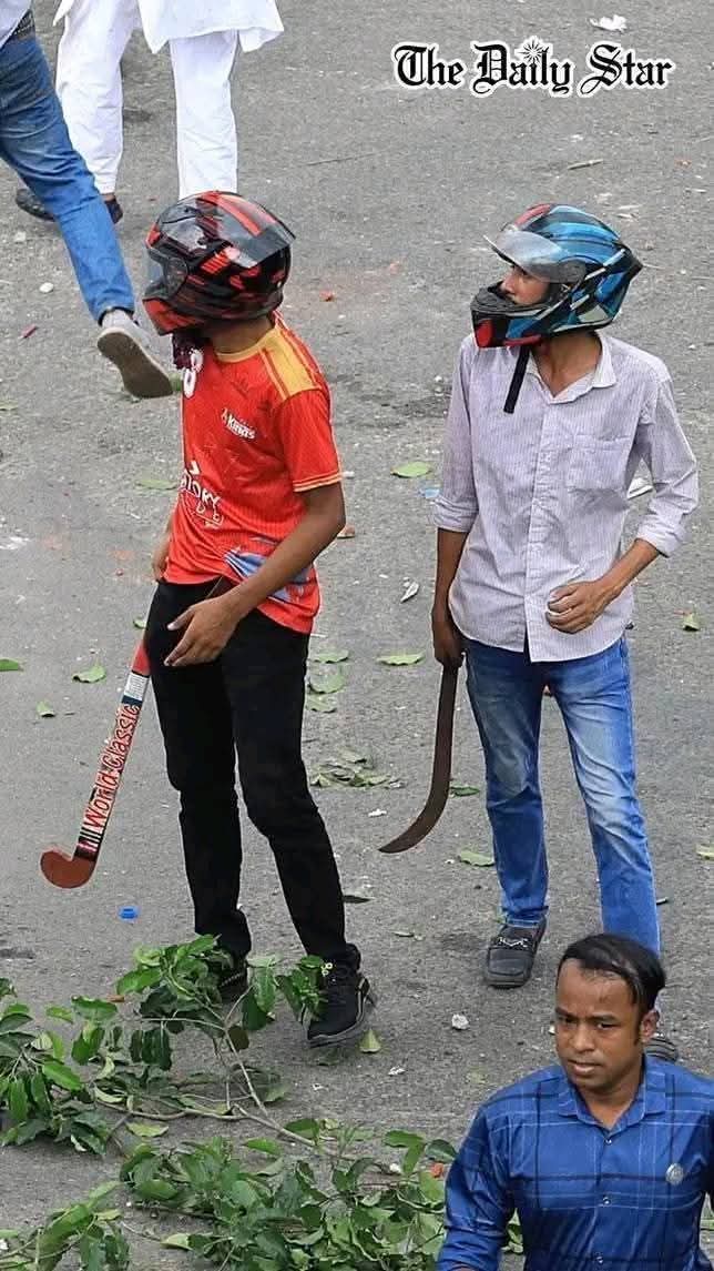 MarketerJamal's tweet photo. Awami terrorists are attack NCP programme (Gopalgonj Podojatra) as a results 5 civilian are killed and more than 50 are injured.  #AwamiTrttorist #Terrorism #BAL https://t.co/BXkNaA8PAn