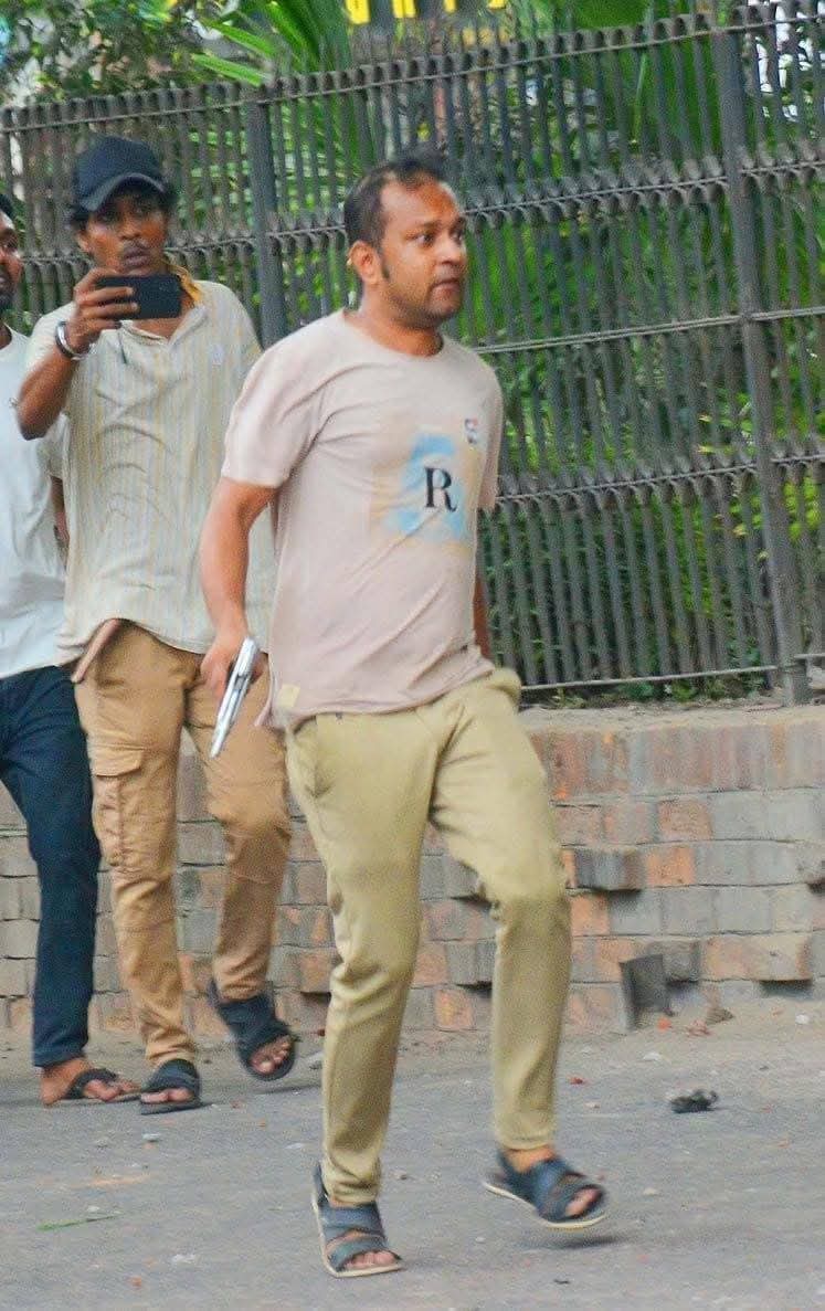 MarketerJamal's tweet photo. Awami terrorists are attack NCP programme (Gopalgonj Podojatra) as a results 5 civilian are killed and more than 50 are injured.  #AwamiTrttorist #Terrorism #BAL https://t.co/BXkNaA8PAn