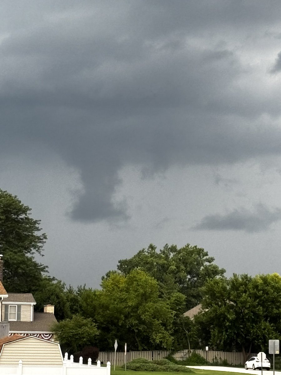 Over Bloomingdale Illinois just now