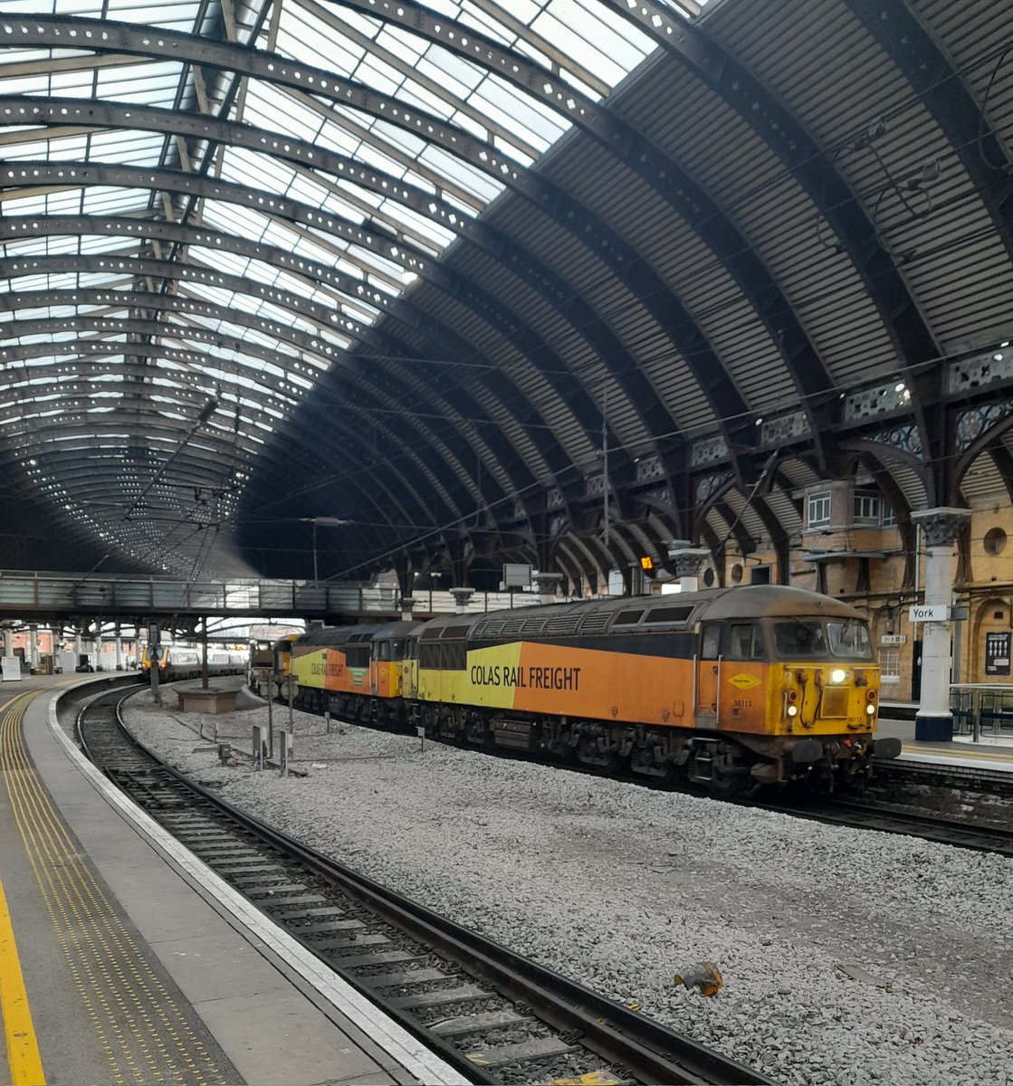 Super Power in the form of 56113+56051 at York on 6C89 1906 Doncaster Belmont Yard-Filey Rail-Drop. 🤩🤩
