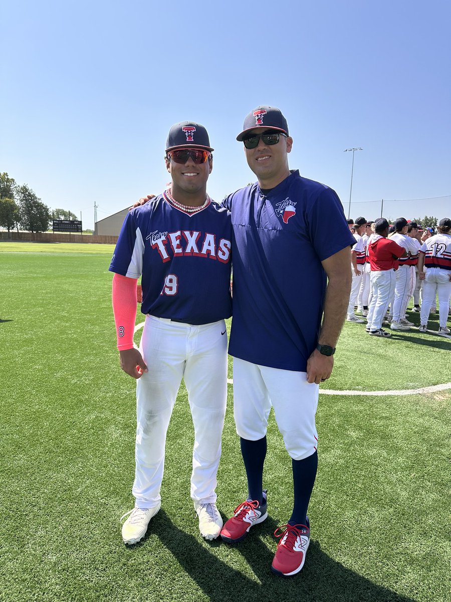 cadena_hec8's tweet image. Great experience here at the highplains highschool shootout finish 5-9 with a walk thanks to @TeamTexasHPS for the invite all my coaches hope to see you all soon on to the next one Future Stars next stop ๐๐ป
@_JeremyBooth @PrimePJosh @hittingguru7 @JWellsy15 @wyattmathisen