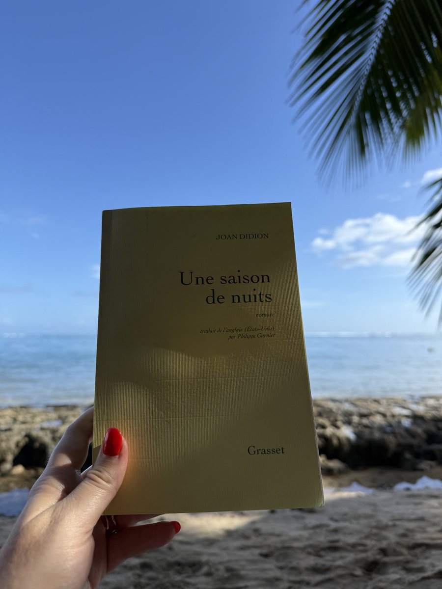 McPacquot's tweet photo. Suite du voyage californien, une pépite à dévorer à Tahiti. Joan Didion n’écrit pas seulement magnifiquement bien sur le deuil, mais aussi sur la mort du mariage … https://t.co/QqevGBsKCs