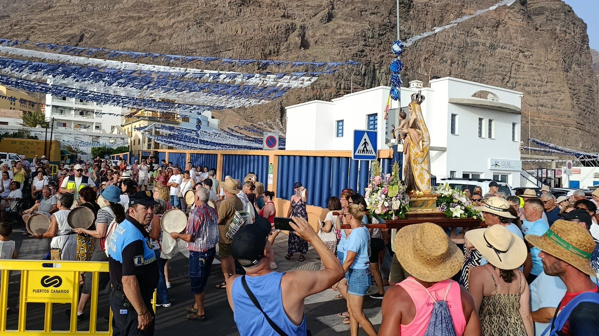 Esta tarde estamos en Valle Gran Rey y Playa de Santiago, cubriendo las procesiones de la Virgen del Carmen.