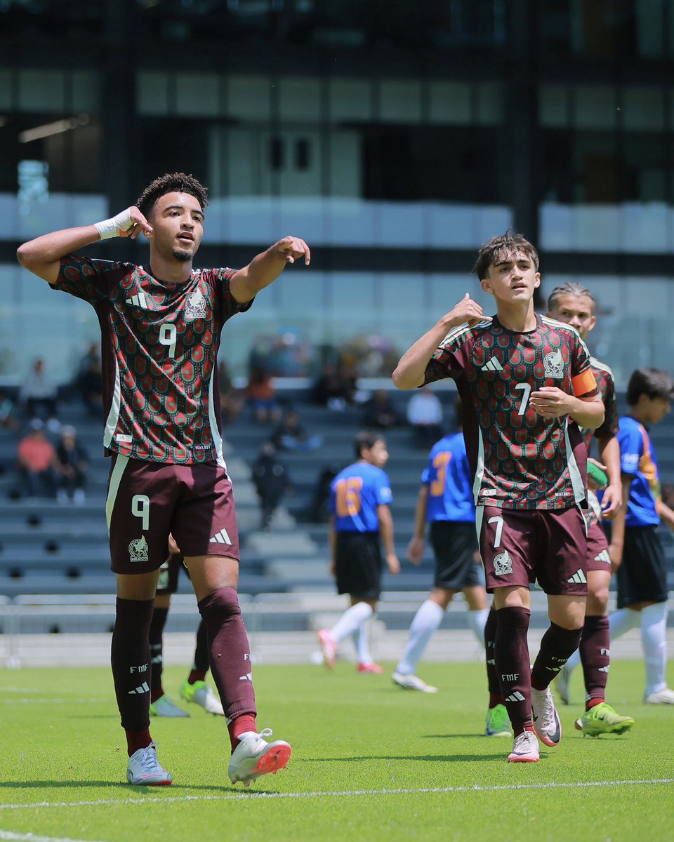 miseleccionsubs's tweet image. Completamos la Jornada 3 de la #Supercopa2025 y avanzamos a la Final de Oro en las categorías #Sub15 y #Sub13, respectivamente. 🙌

Nuestro rival será nuevamente la Selección Jalisco. 

¡Vamos!

Más ✍️: bit.ly/44A1WHa
#ProyectoSelecciones 🇲🇽