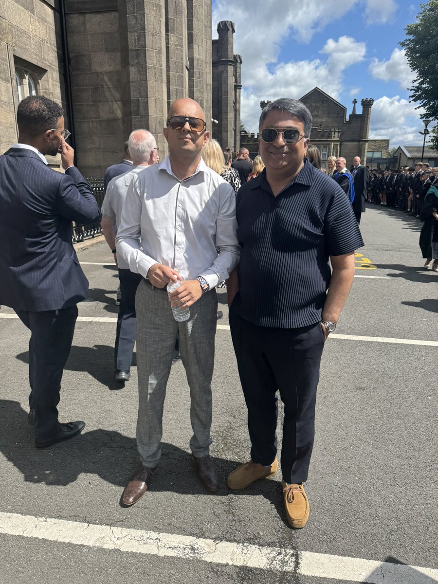 kashifashraf (@k4shf) on Twitter photo Fantastic to attend #BlueCoatFoundersDay today huge well done to all involved ๐๐๐๐<a href="/BCOldham6thForm/">The Blue Coat Sixth Form</a> #BlueCoatSchoolOldham โ
#LoveOldham #OldhamPresident #OldhamHour Fantastic to attend #BlueCoatFoundersDay today huge well done to all involved ๐๐๐๐<a href="/BCOldham6thForm/">The Blue Coat Sixth Form</a> #BlueCoatSchoolOldham โ
#LoveOldham #OldhamPresident #OldhamHour
