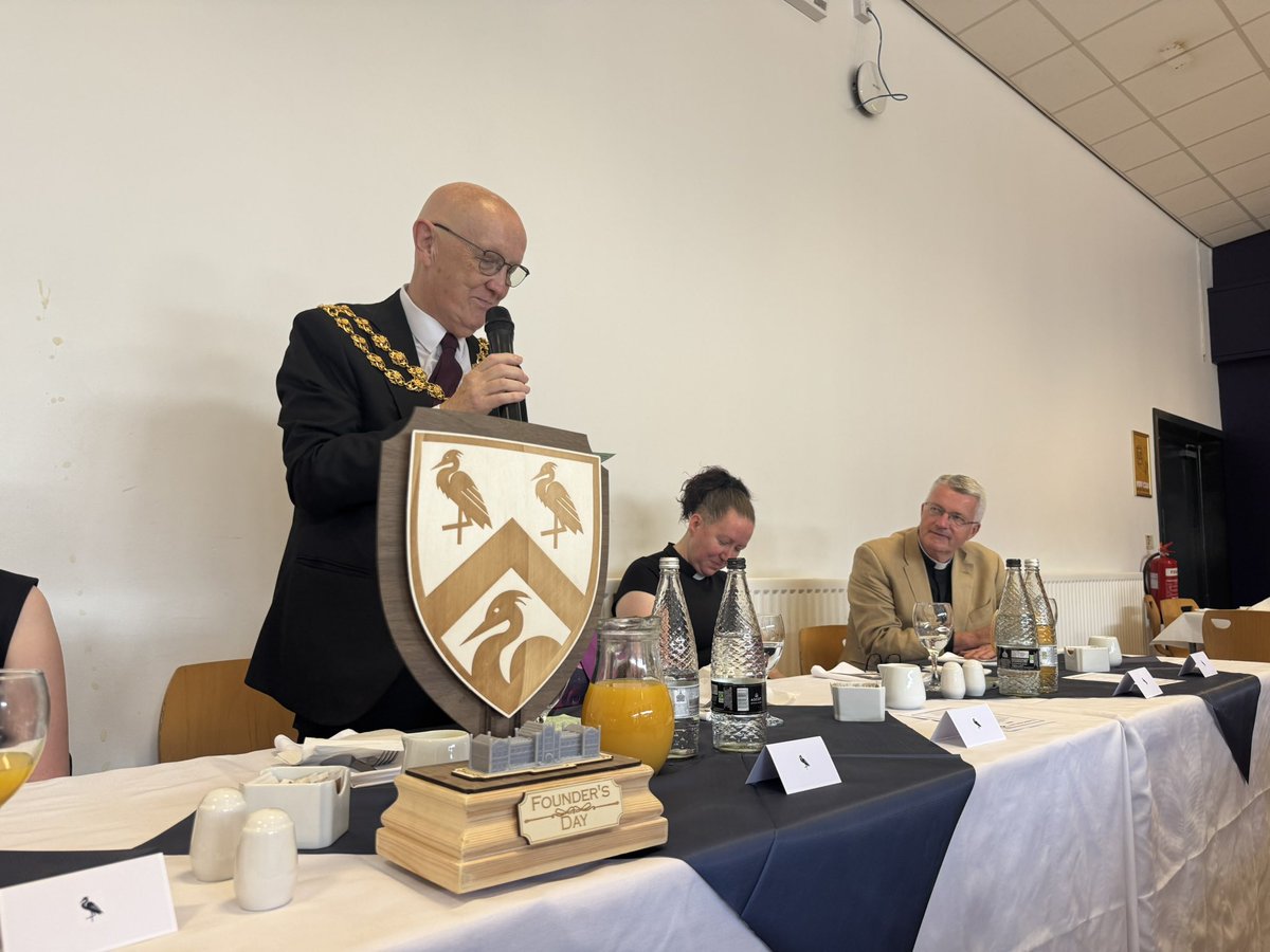 kashifashraf (@k4shf) on Twitter photo Fantastic to attend #BlueCoatFoundersDay today huge well done to all involved ๐๐๐๐<a href="/BCOldham6thForm/">The Blue Coat Sixth Form</a> #BlueCoatSchoolOldham โ
#LoveOldham #OldhamPresident #OldhamHour Fantastic to attend #BlueCoatFoundersDay today huge well done to all involved ๐๐๐๐<a href="/BCOldham6thForm/">The Blue Coat Sixth Form</a> #BlueCoatSchoolOldham โ
#LoveOldham #OldhamPresident #OldhamHour