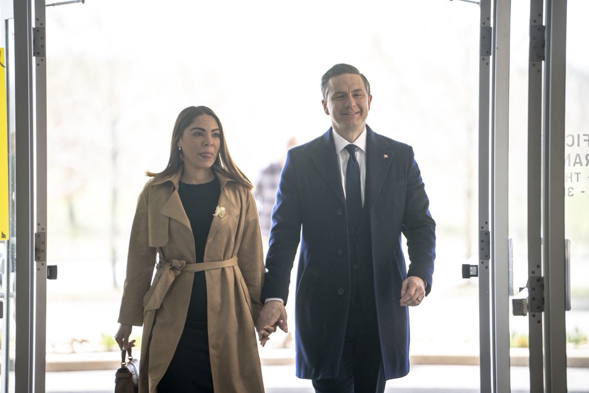 Mruk1945_'s tweet image. How on earth is this allowed!?
The Longest Ballot Committee has registered over 50 of their "candidates" in Pierre Poilievre's by-election riding and are going to add hundreds of more fake candidates in the coming weeks
They claim it’s a protest on the voting system, but…