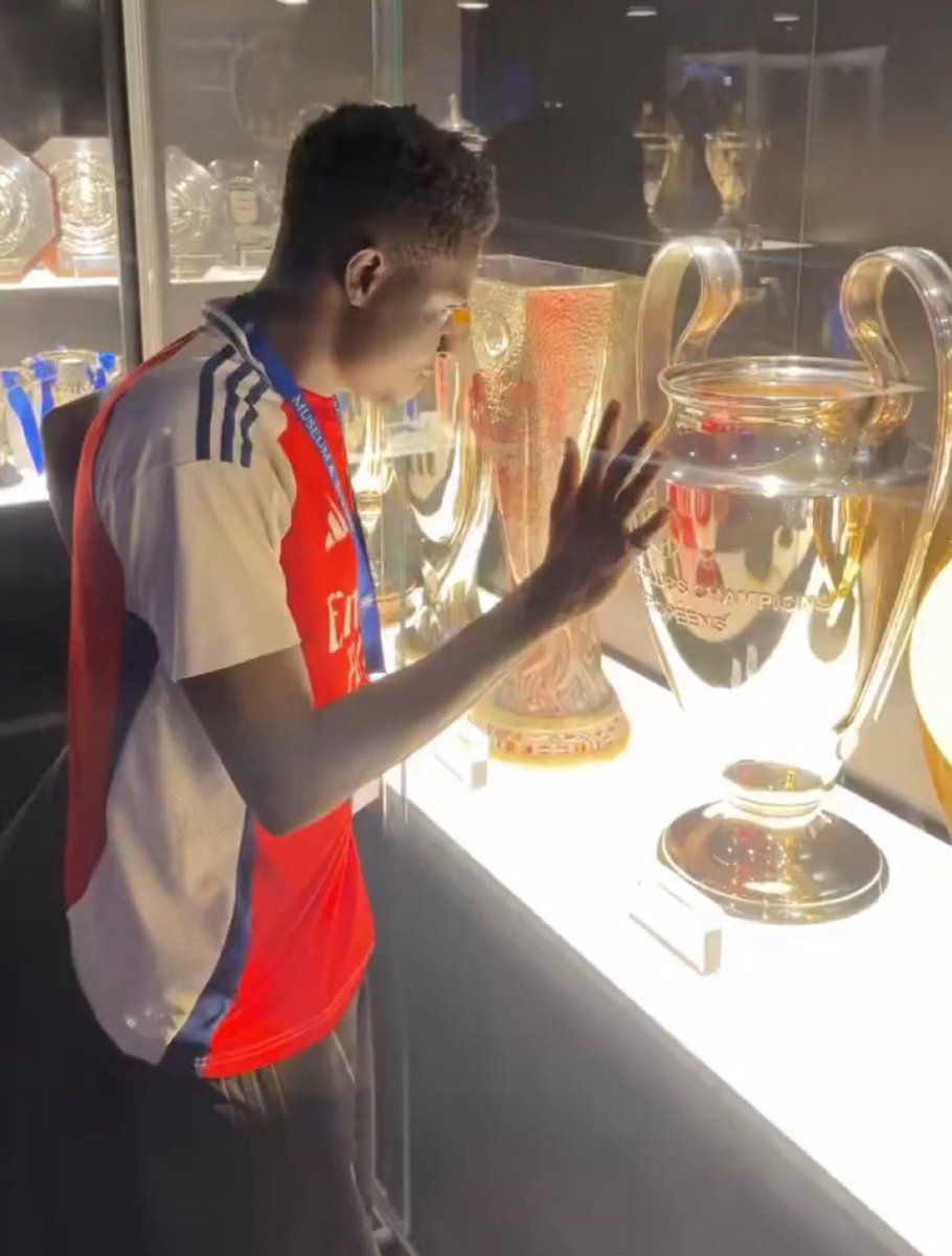 TheLampardView's tweet image. These are gonna be rinsed like a bar of soap next season 😭😭😭