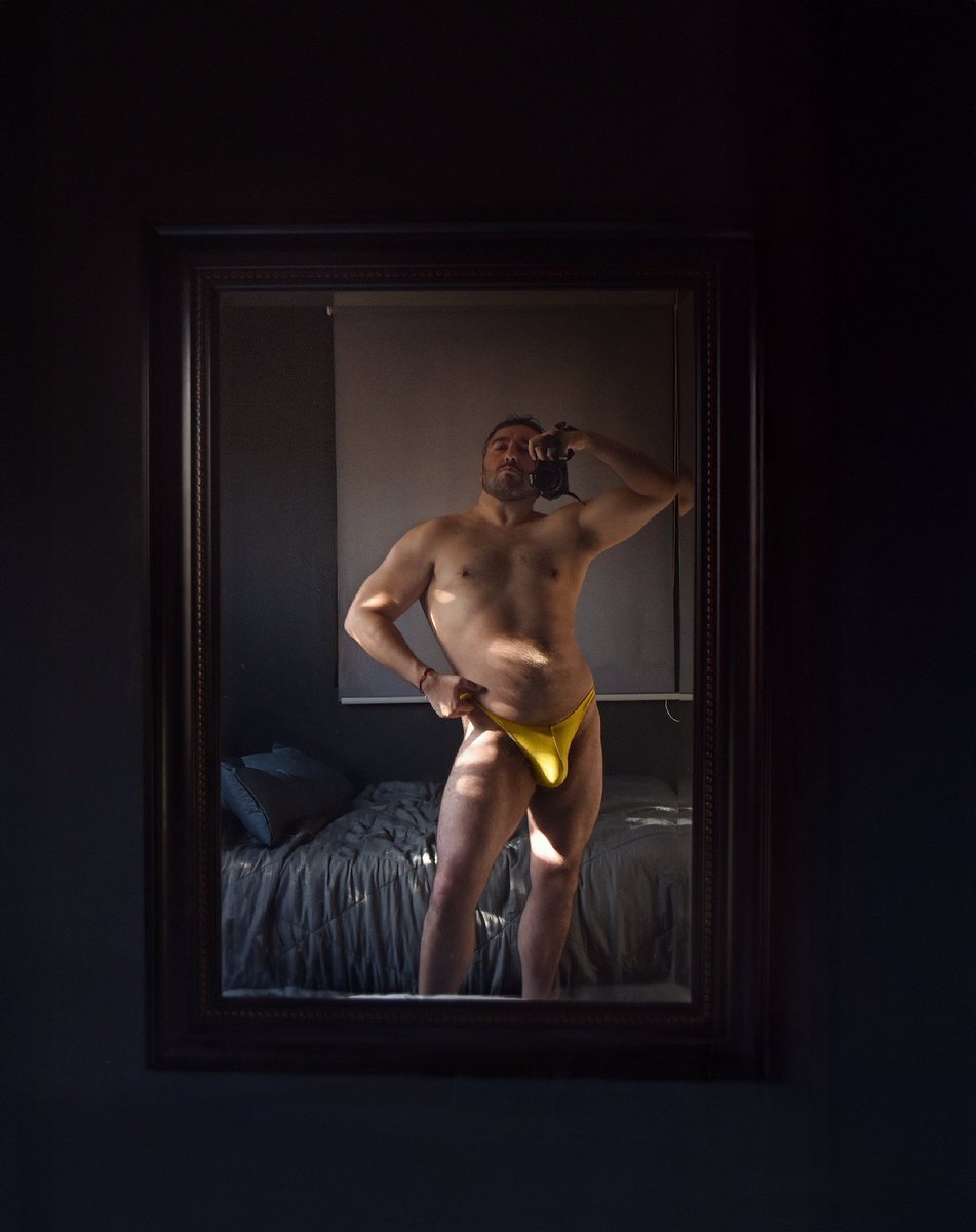 elcharlyb tweet media