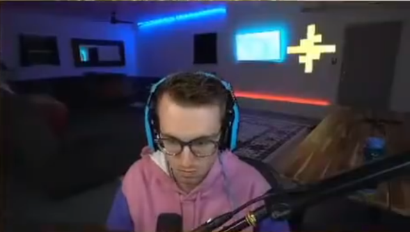AverageJoeWo's tweet image. Why did yall let me rock this megamind forehead camera angle for 3 years and say nothing...