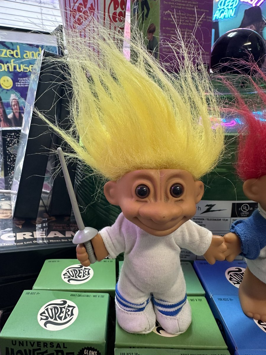 Izzy ☆ (@gr4ffitip4rx) on Twitter photo 