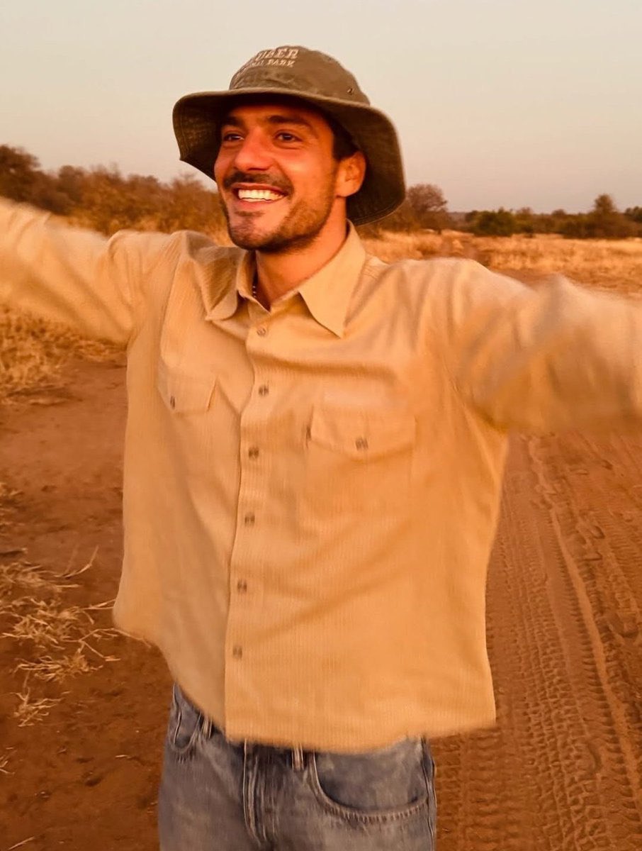 FDarimini's tweet photo. Ringraziamo Lorenzo in primis per aver condiviso un po’ del suo viaggio meraviglioso in sud Africa ♥️. Resterà tutto nel suo cuore e nella sua anima. E grazie alla agenzia @IppaTravel per aver condiviso con noi e aver fatto viaggiare Lorenzo. #ilviaggiodiippa #lollinersditaylor https://t.co/pfscfWeMmL