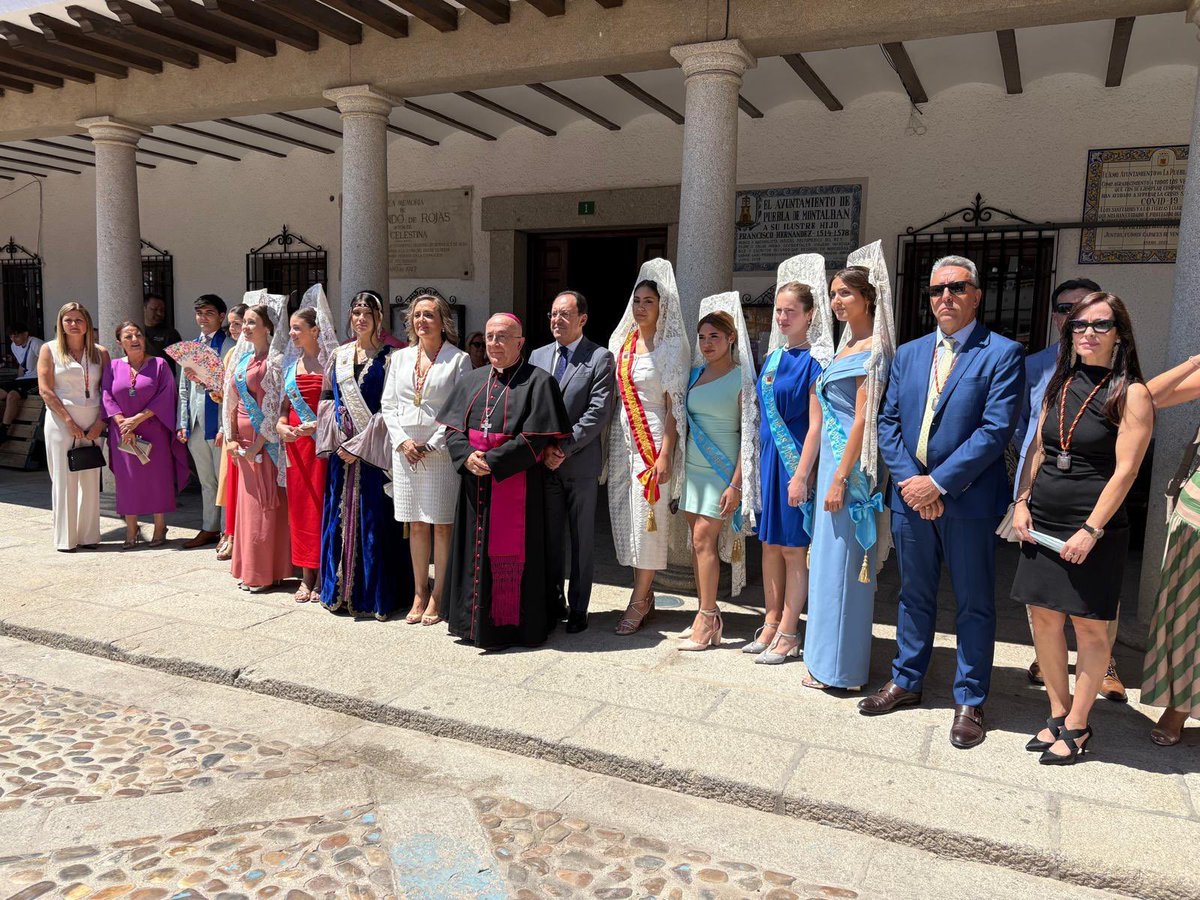 PPopularTo's tweet image. 🎉 ¡El verano sigue llenando de fiesta la provincia!
🙏 El Santísimo Cristo de la Caridad en La Puebla de Montalbán
🌹También las fiestas del Carmen en Mocejón
💐 Y la Virgen del Carmen en Las Ventas de Retamosa
🤝 El PP, con nuestros vecinos,apoyando las tradiciones que nos unen