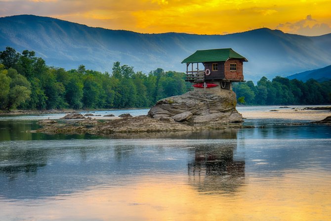 BRIDGEWAT_'s tweet photo. ๐ The Drina Riverโa regional natural treasure ๐ฟ faces threats from pollution.
Through ๐ช๐บ @imermaid_eu and @BRIDGEWAT_, we're working to cut chemical discharges and protect clean, healthy waters for all. ๐ง๐ฑ
#BRIDGEWAT #iMERMAID #DrinaRiver #WaterProtection #Sustainability https://t.co/S453VNhs8i