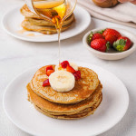 Meal prep friendly coconut flour pancakes are a delicious, high-protein, low-carb breakfast that will power your morning!  bit.ly/2L9lerW