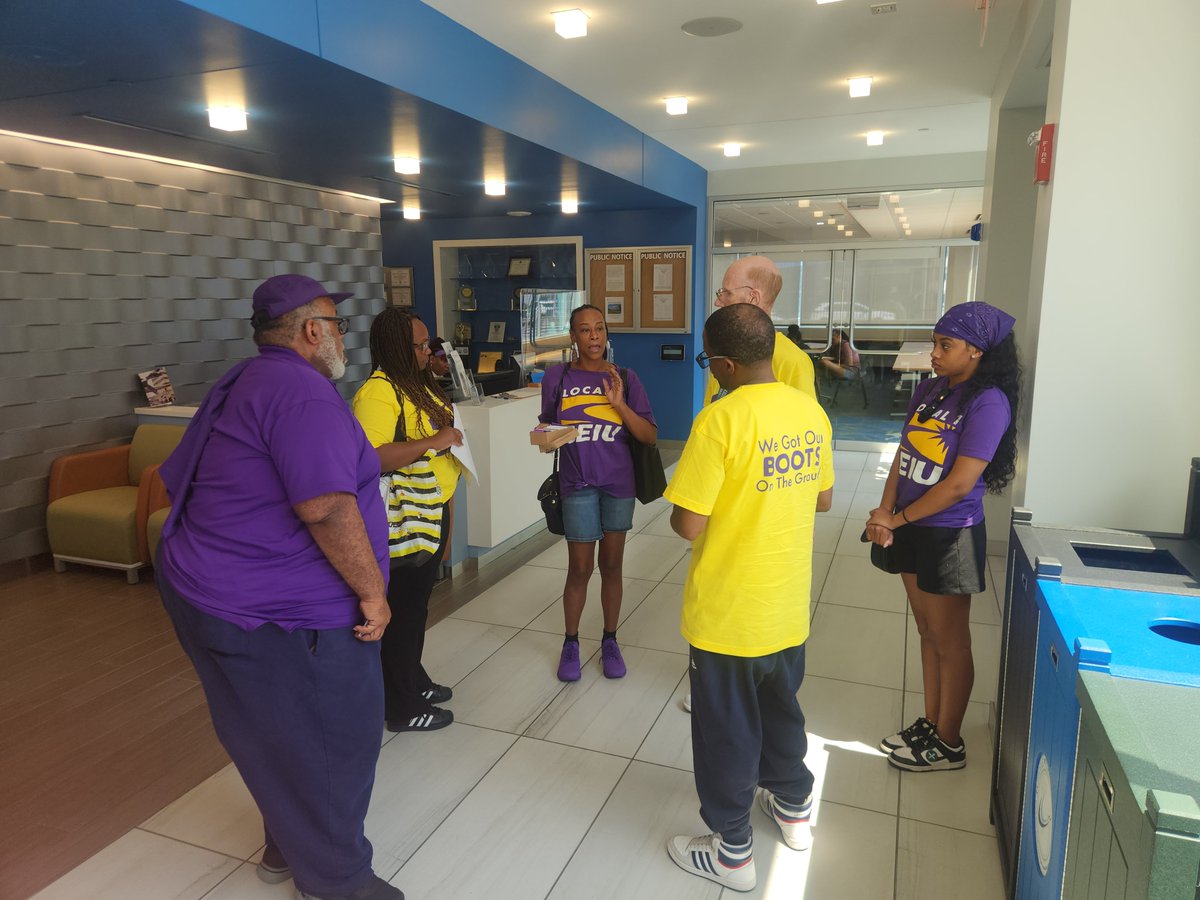 SEIULocal1's tweet image. SEIU Local 1 janitors, members, and leaders in Detroit showed up strong at today’s Wayne County Airport Authority Board meeting, delivering powerful testimonies, and standing united for fair treatment, good union jobs, and respect on the job.