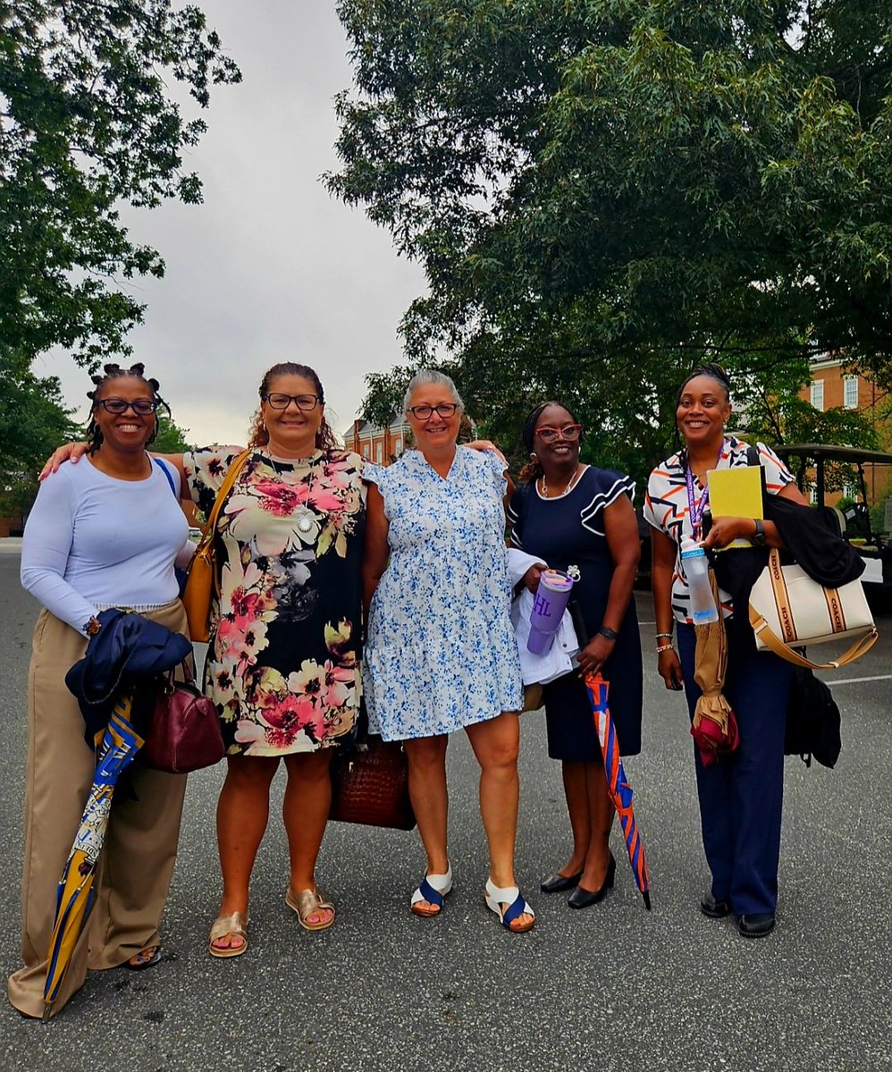 PrincipalTVance's tweet image. Day 1 of our Division Leadership Team retreat! 💜💛 Enjoyed the day reflecting and learning with these A-MAZING administrators!