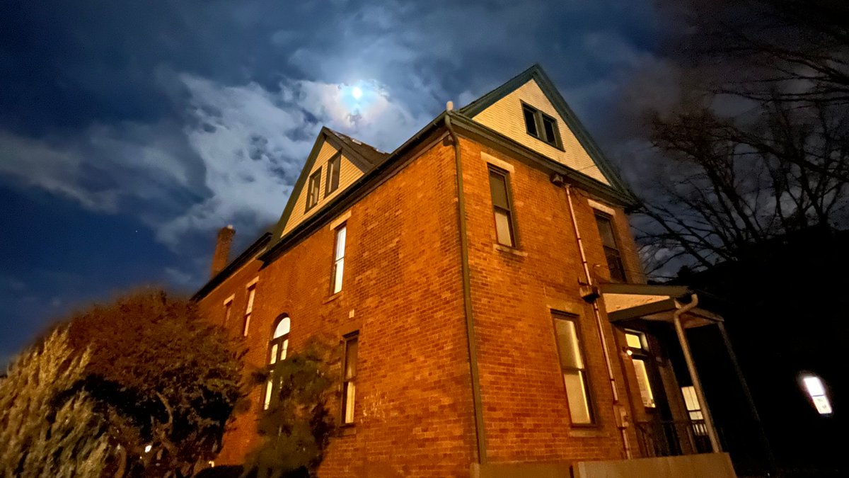 We've got a #ghost tour at Thurber House this Saturday 7/19! 👻 PLUS, get 10% off all upcoming TH ghost experiences with Columbus Ghost Tours using code thurber2025 (expires 7/23).

🎟 Learn more &amp; get tickets: columbusghosttours.com/merchandise/ol…

#asseenincolumbus #asseenincbus #columbus