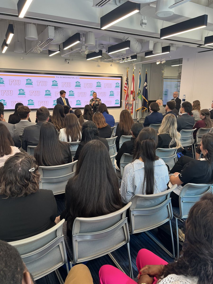 FIUdc's tweet image. Happening now: At the @FIUdc Showcase Center U.S. District Judge Jacqueline Becerra sharing her journey through law school. @FIULaw