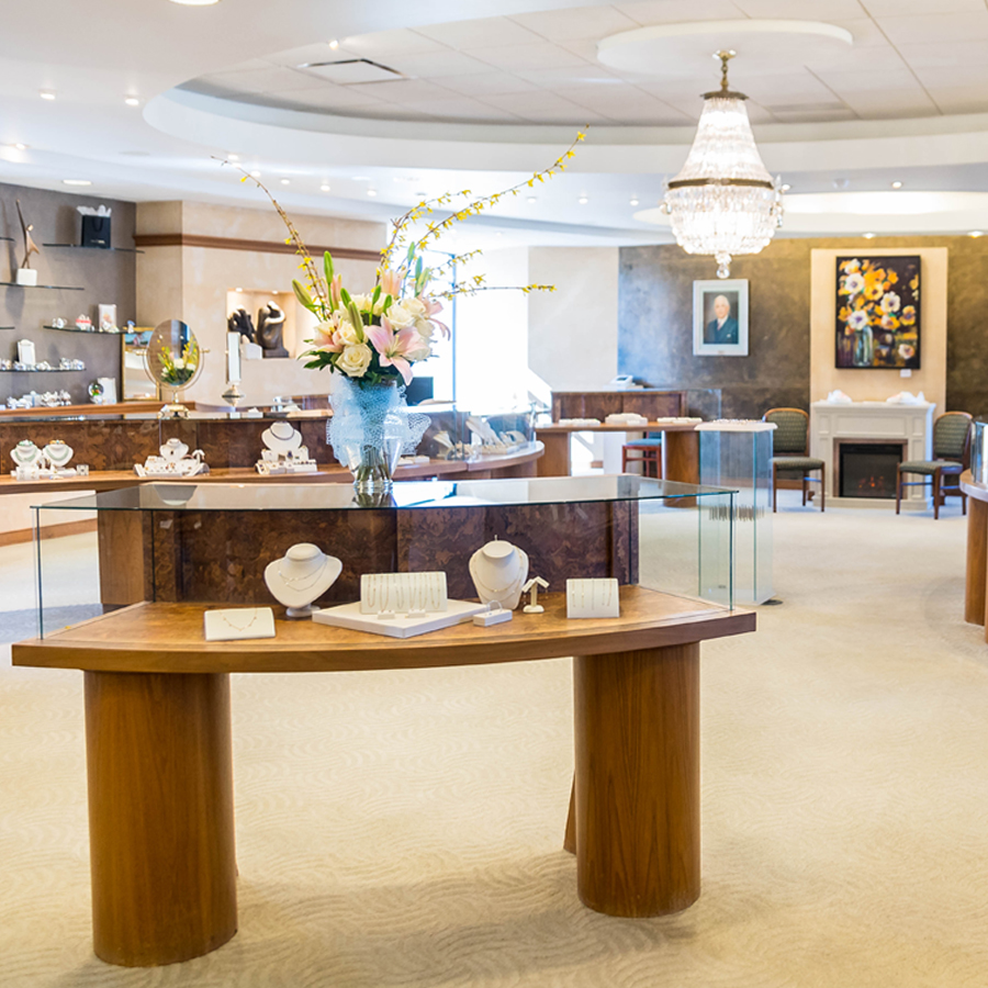 Our latest A&amp;L Email just landed! Catch up on the #summerfun — a can't-miss Sterling Buying Event, fiery July rubies, stunning Edwardian pendant &amp; 4 offers just for our email friends. Not on the list yet? Sign up &amp; stay in the loop! conta.cc/4lXKKRy