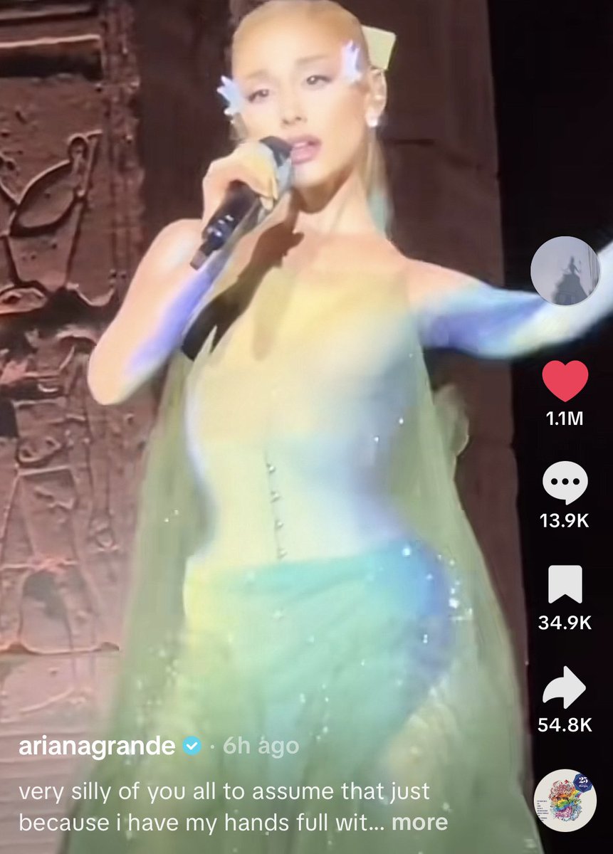 17POSTIONS's tweet image. the queen is back. BOW DOWN.