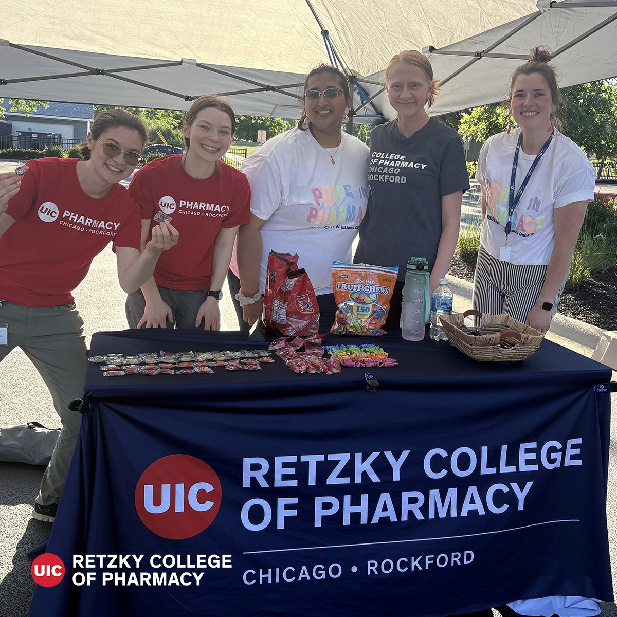 UIC Retzky College of Pharmacy (@uicpharm) on Twitter photo Rockford student pharmacists, faculty, and community partners attended the Community Health Fair. The fair centered on HIV care and prevention. Just another way we're advancing community health care for underserved communities. Rockford student pharmacists, faculty, and community partners attended the Community Health Fair. The fair centered on HIV care and prevention. Just another way we're advancing community health care for underserved communities.