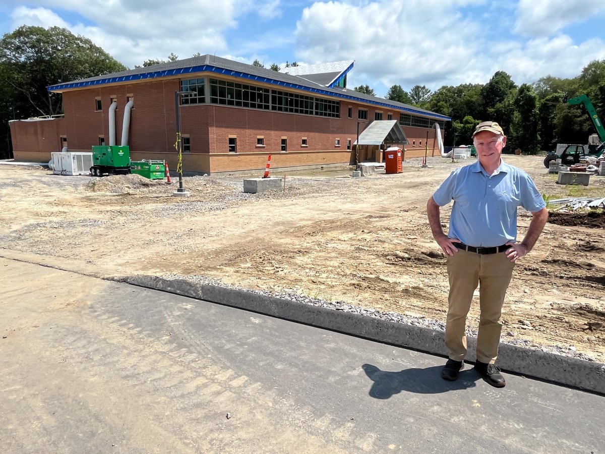RepJoeCourtney's tweet image. Last weekend, I stopped by the under-construction CT National Guard Putnam Readiness Center to see its progress.
It won’t be long before the new Readiness Center is a reality. This federally funded project will ensure that the Guard returns to the Quiet Corner!