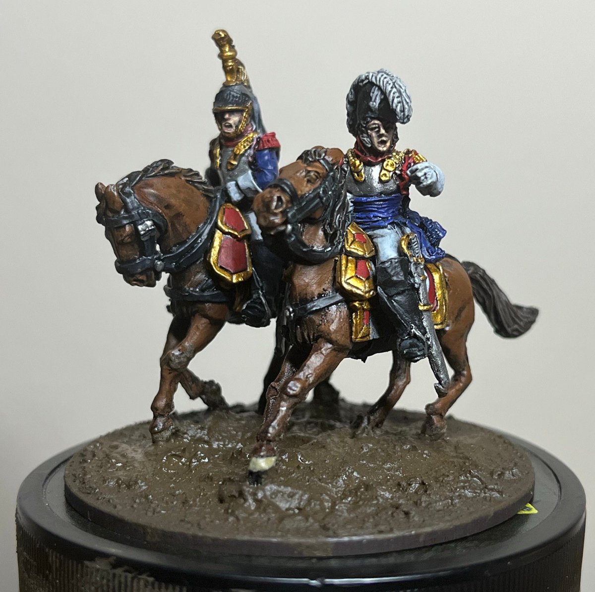 tomjmegan's tweet image. Update - French Cuirassier Officer.
Basing left to finish.
General Samuel François L’Héritier, 11th Cavalry Division.
Really loving these 28mm metal Perry sculpts and definitely enjoying going down Napoleonics wargaming black hole!
#Wargaming #NapoleonicWargaming