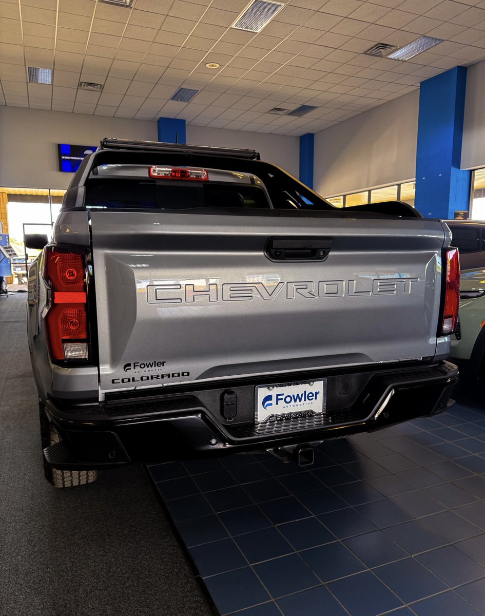 fowlerchevyco's tweet image. Built for Colorado. Named for it too. 🏔️ Meet the Chevy Colorado—ready for anything.
#Fowler #FowlerAuto #FowlerChevrolet #ChevyColorado #TruckLife #BroomfieldCO @fowlerauto