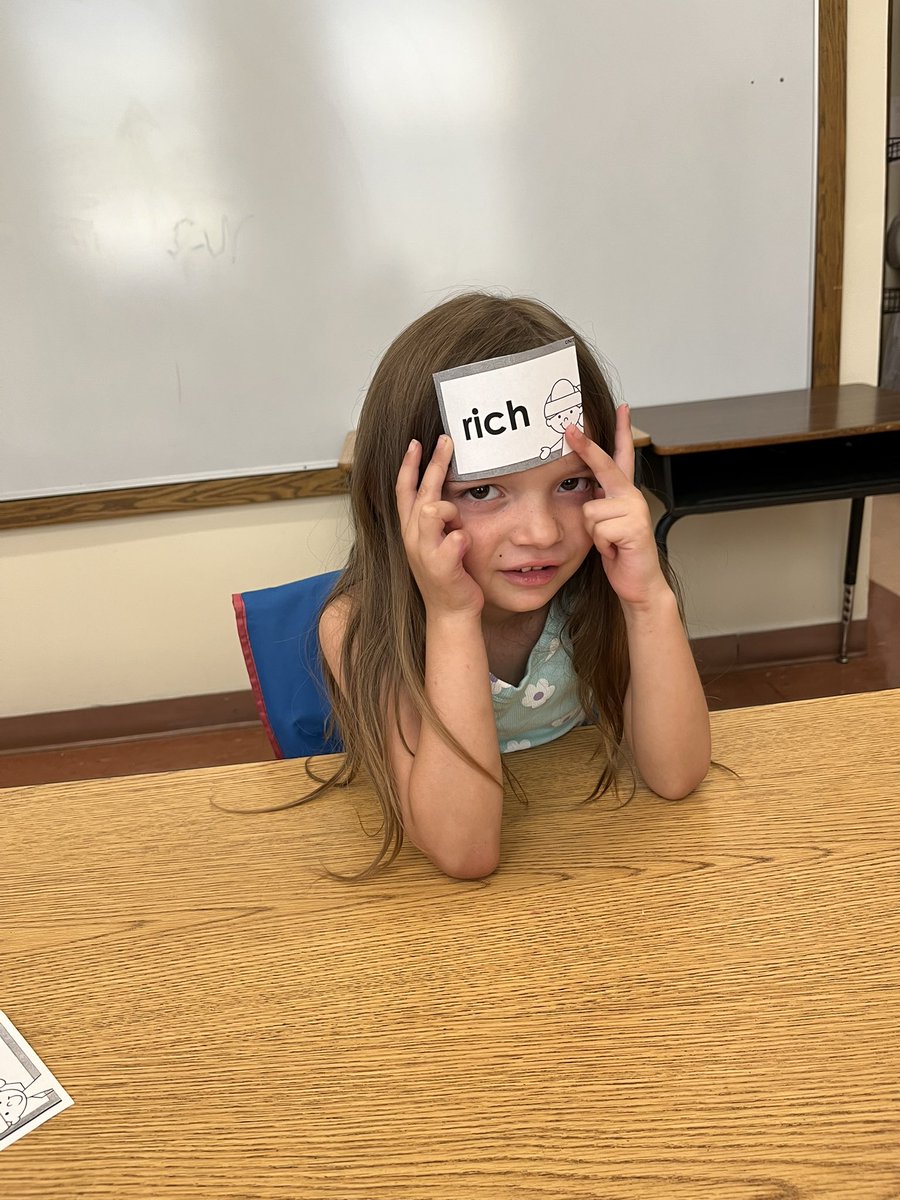 Mrs. Chapman tweet media