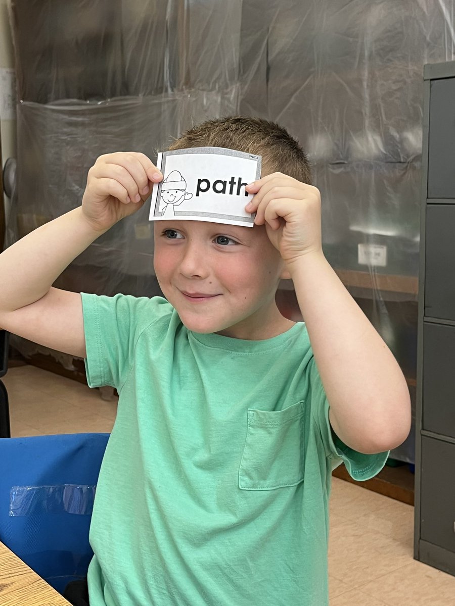 Mrs. Chapman tweet media