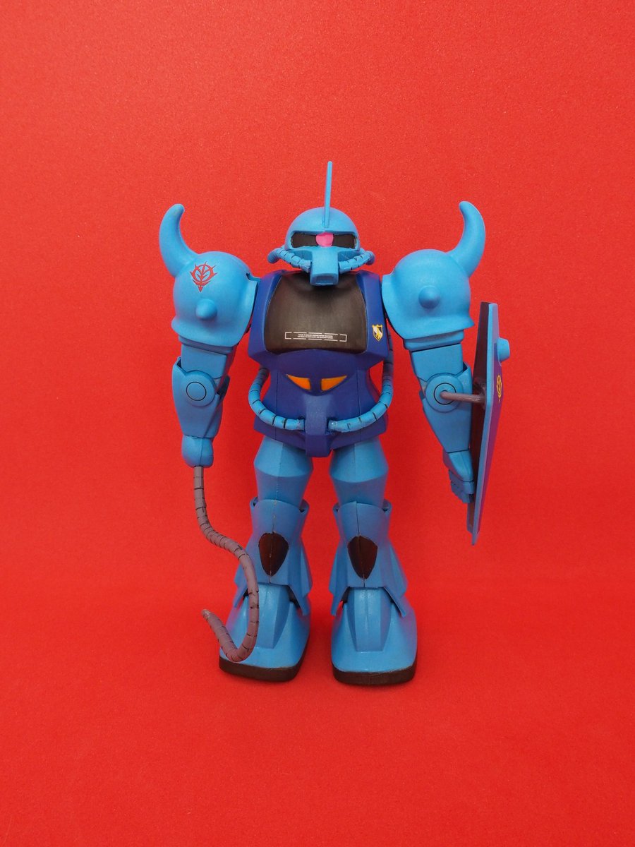 MS06FZ0080BZ's tweet image. 眼鏡屋さんの赤緑のアレって途中で判断つかなくなりませんか

…

左