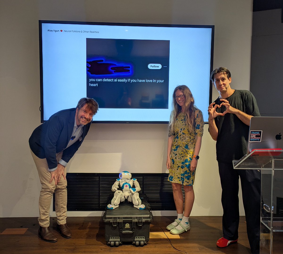 elluba's tweet image. Thanks for coming to my #LDNCreativeAI meetup last night at @IDEALondon with @PiotrImprov @tyaagnliu @DianaNeranti
The next one will be on 1st October!