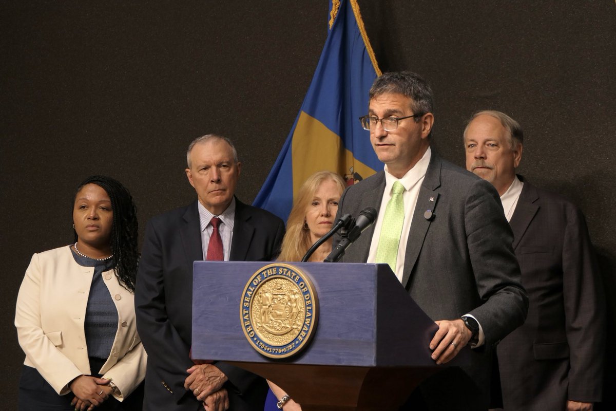 MattMeyerDE's tweet image. Lowering energy costs and protecting our environment aren’t competing goals—they’re shared responsibilities. Today, we’re delivering real relief and real results, signing bills to empower low- and moderate-income families.
We're strengthening utility oversight to curb…