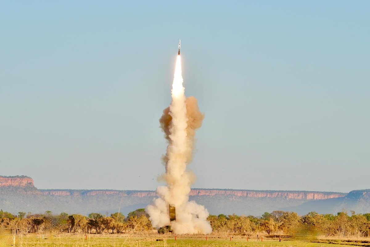 I_Corps's tweet image. First Strike 🌏💥
3rd MDTF hit a maritime target during #TalismanSabre25 making it the first-ever Mid-Range Capability missile fired outside CONUS
I Corps stands in support, integrated, lethal and ready across the @INDOPACOM region
#TalismanSabre25 #TS25 #OperationPathways