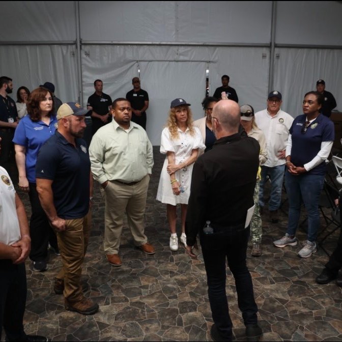 FentriceForFL's tweet image. The people of Florida are being cheated and the Gator Grift is just another example of the way that's happening.
The DeSanits administration is spending $450 Million on TENTS and his donors are receiving the benefit.
With the Hope Florida Scandal currently still under…