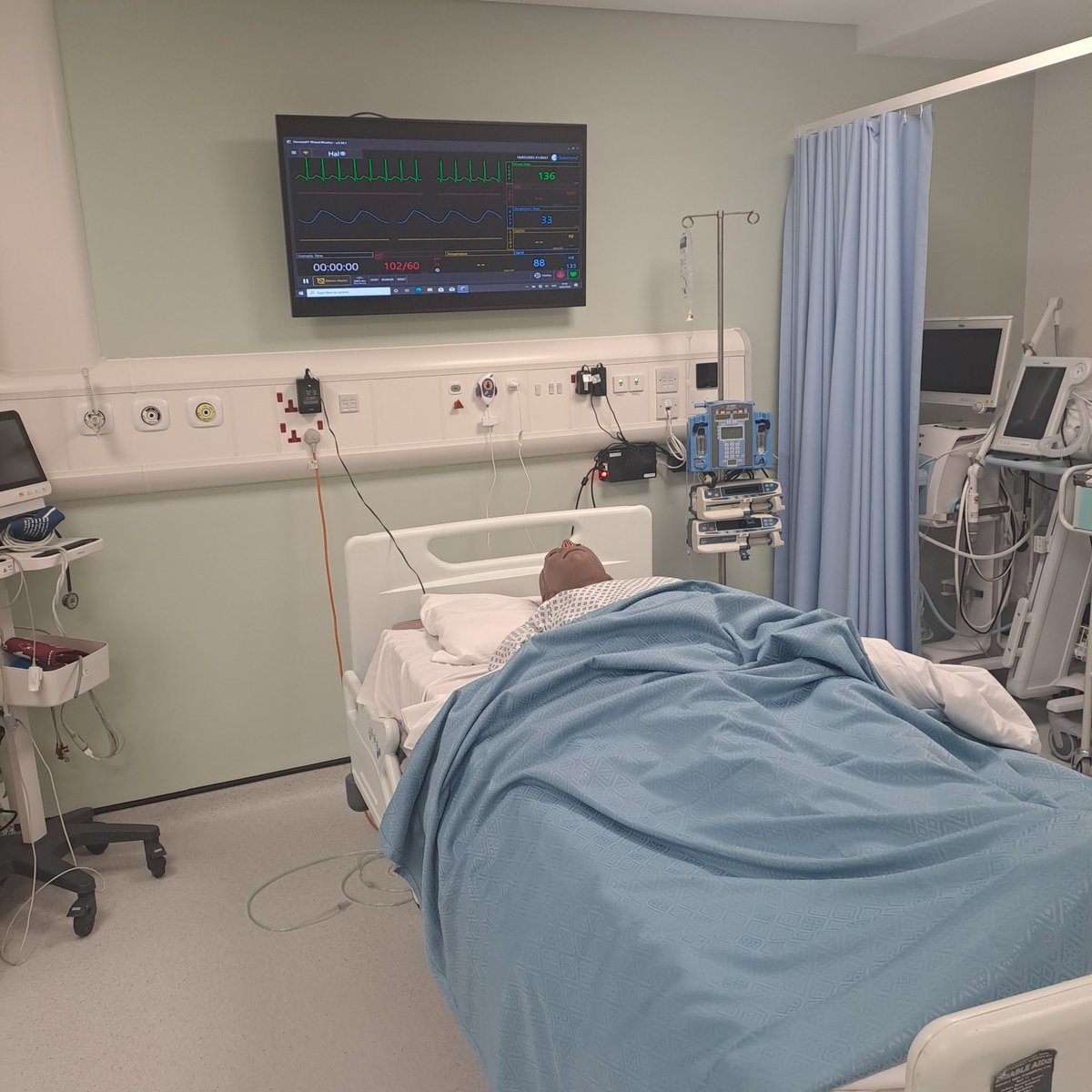 Another successful SimBytes <a href="/BCUAdultNursing/">BCU Adult Nursing</a> <a href="/BCUHELS/">BCU HELS</a> Today we discussed #heartfailure with our 2nd years students