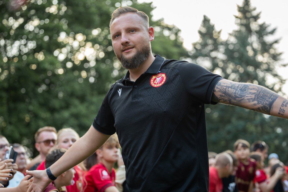 Koniec piłki. 
Przywilej i odpowiedzialność. 🔴⚪️🔴