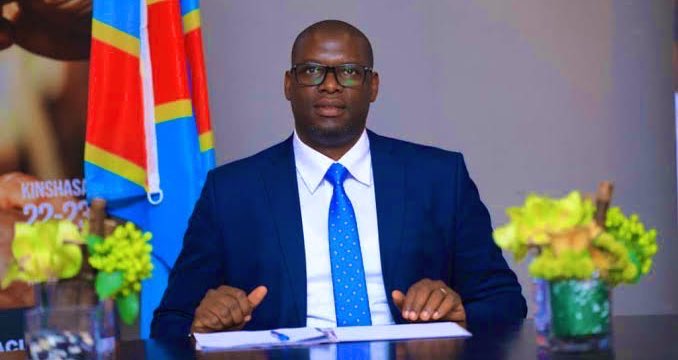 Baelenge Irenge (@baelenge_irenge) on Twitter photo #RDC : Un de plus sur la liste des exilés ! Le gouverneur du Haut-Katanga, <a href="/JacquesKyabula/">Jacques Kyabula Katwe</a>, a fui le pays après avoir été convoqué à Kinshasa par le VPM de l’Intérieur. Son "crime" ? Avoir cité le nom de Joseph Kabila lors d’un meeting à Lubumbashi. #RDC : Un de plus sur la liste des exilés ! Le gouverneur du Haut-Katanga, <a href="/JacquesKyabula/">Jacques Kyabula Katwe</a>, a fui le pays après avoir été convoqué à Kinshasa par le VPM de l’Intérieur. Son "crime" ? Avoir cité le nom de Joseph Kabila lors d’un meeting à Lubumbashi.
