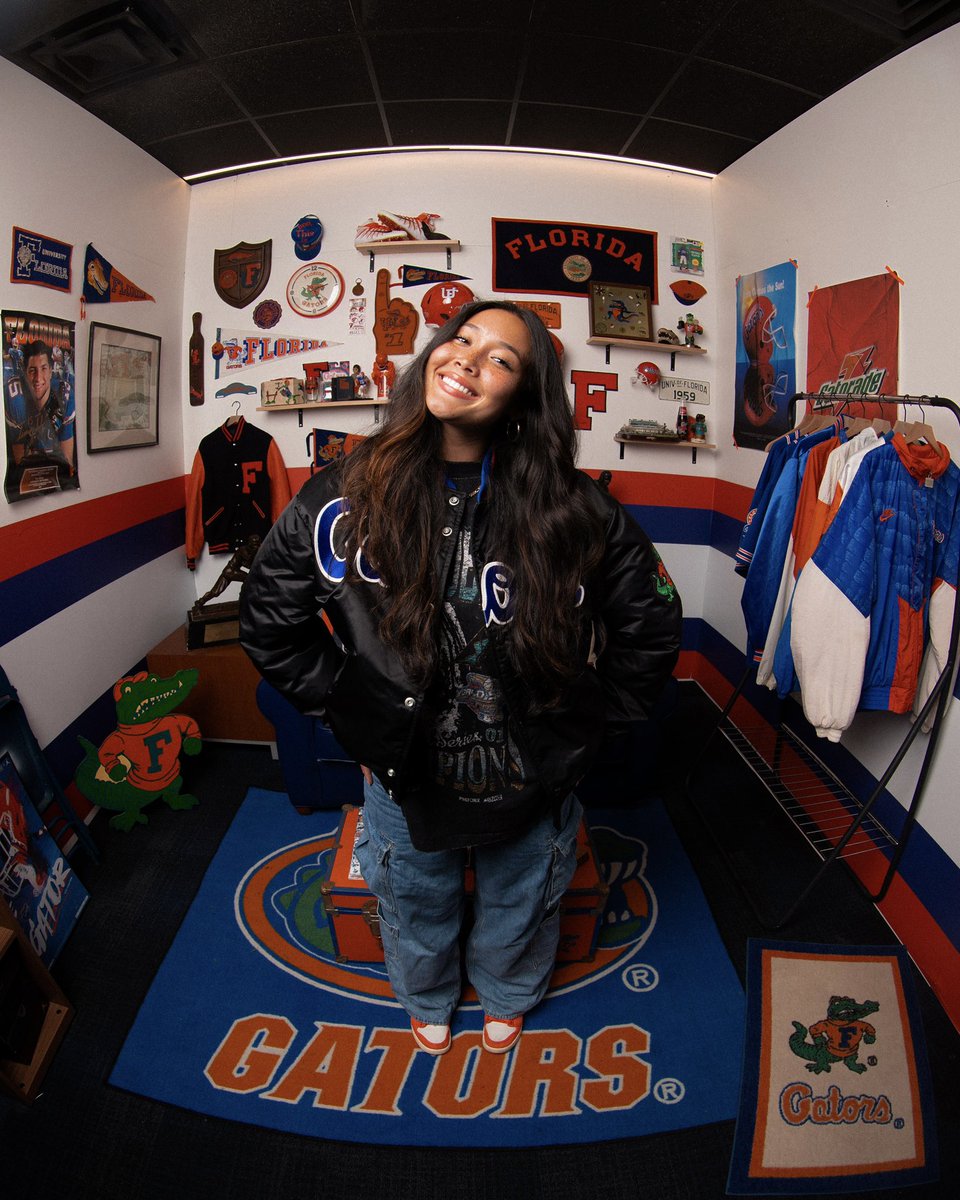 Alyssa Morrison (@alyssahmorrison) on Twitter photo Did you miss me? 🐊
Thrilled to share that I’m back at Florida as the Assistant Director of <a href="/GatorsFB/">Florida Gators Football</a> Creative. Let’s get it Gator Nation! Did you miss me? 🐊
Thrilled to share that I’m back at Florida as the Assistant Director of <a href="/GatorsFB/">Florida Gators Football</a> Creative. Let’s get it Gator Nation!