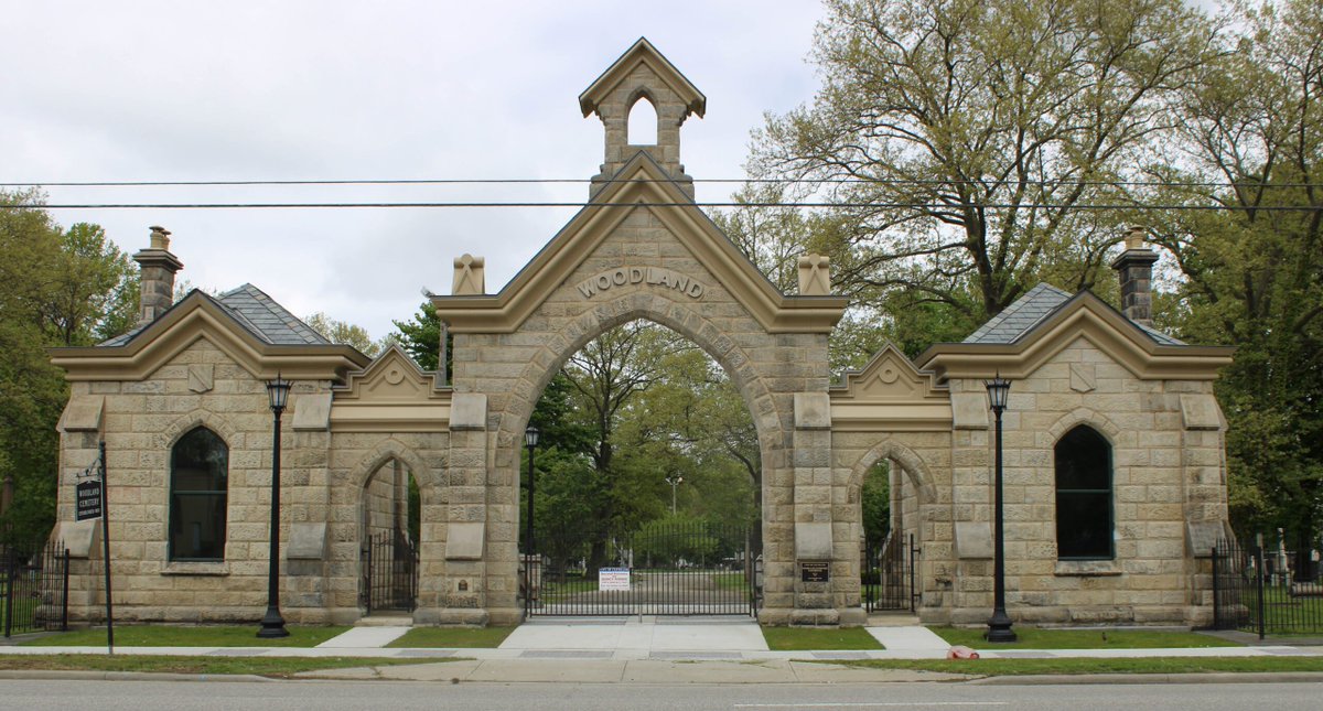 TakeaHikeCLE's tweet image. Attention all Take a Hikers! There are just two more chances to catch our July Strolls:
Tuesdays | @ 5:30pm Canal Basin Park
Sundays | @ 1pm Woodland Cemetery
Both tours are free, with reservations appreciated: takeahikecle.com/stroll-series