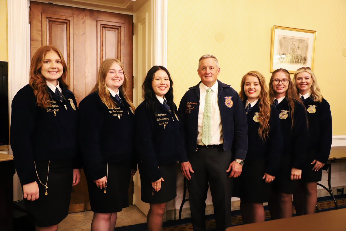 RepWesterman's tweet image. As a former member of the Arkansas
FFA, it is always exciting to welcome FFA student leaders to our nation's capital every year! It was great to sit down with Arkansas state representatives in the Capitol to discuss their experience and hear what the FFA means to them. I even…