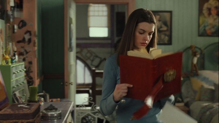 TheCinesthetic's tweet photo. The Princess Diaries (2002) https://t.co/a1eqggxf9t