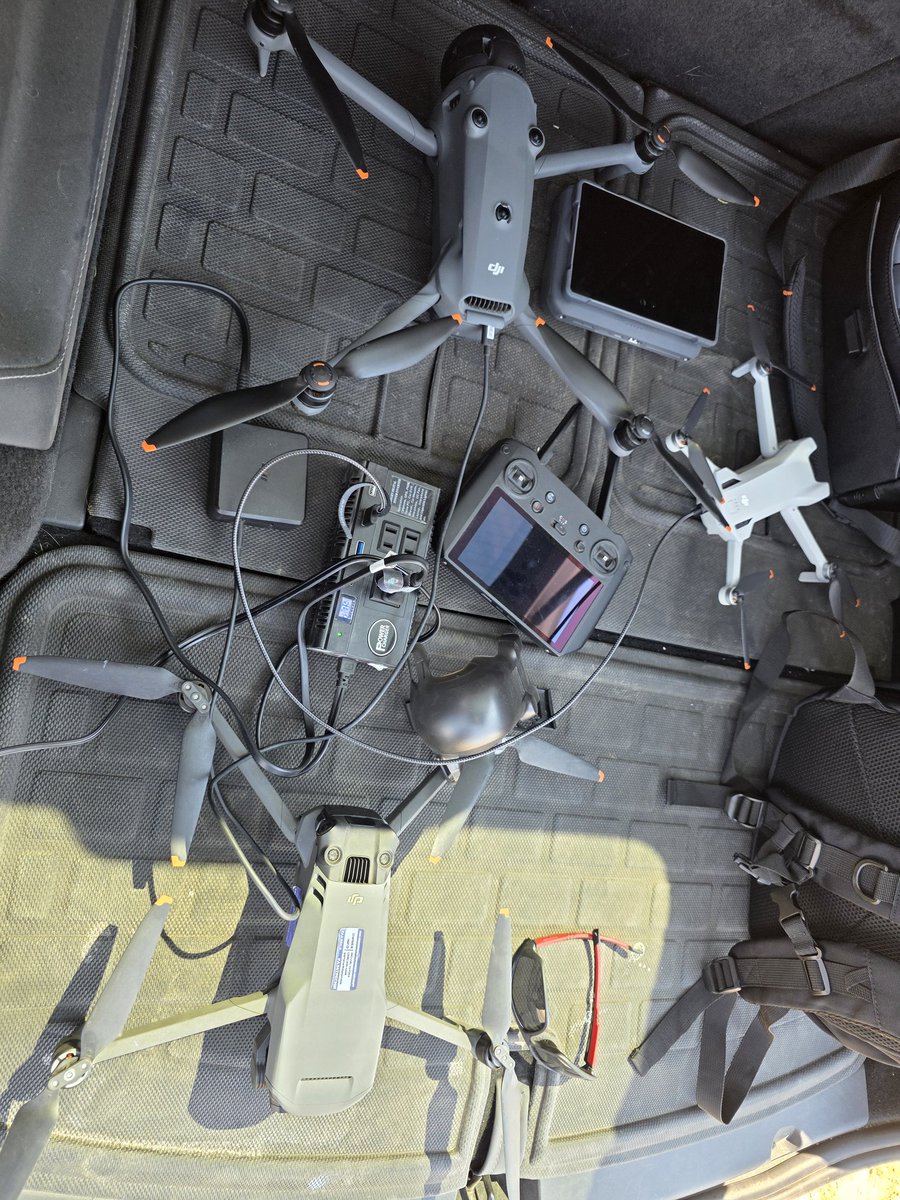 SeattleWXGuy's tweet image. Charging up after a round of big dust devils #drones #wawx