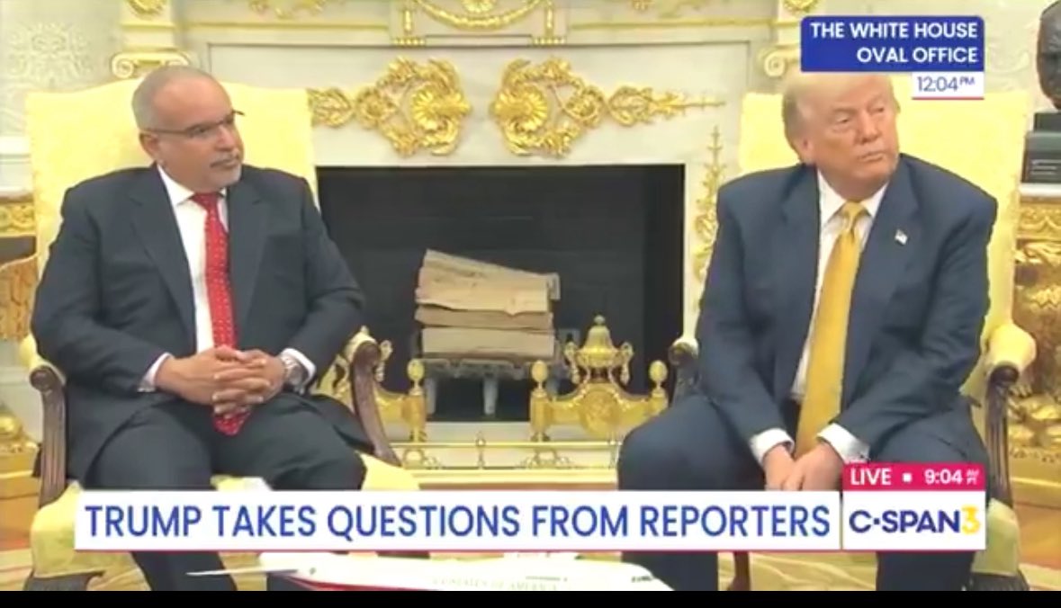 shadi2611's tweet image. Toady, President Donald Trump has voiced surprise over President Joe Biden’s decision to appoint Jerome Powell as Chair of the Federal Reserve. However, Trump himself nominated Powell for the position in 2017. He appears to have no shame in lying directly to the public, hoping…