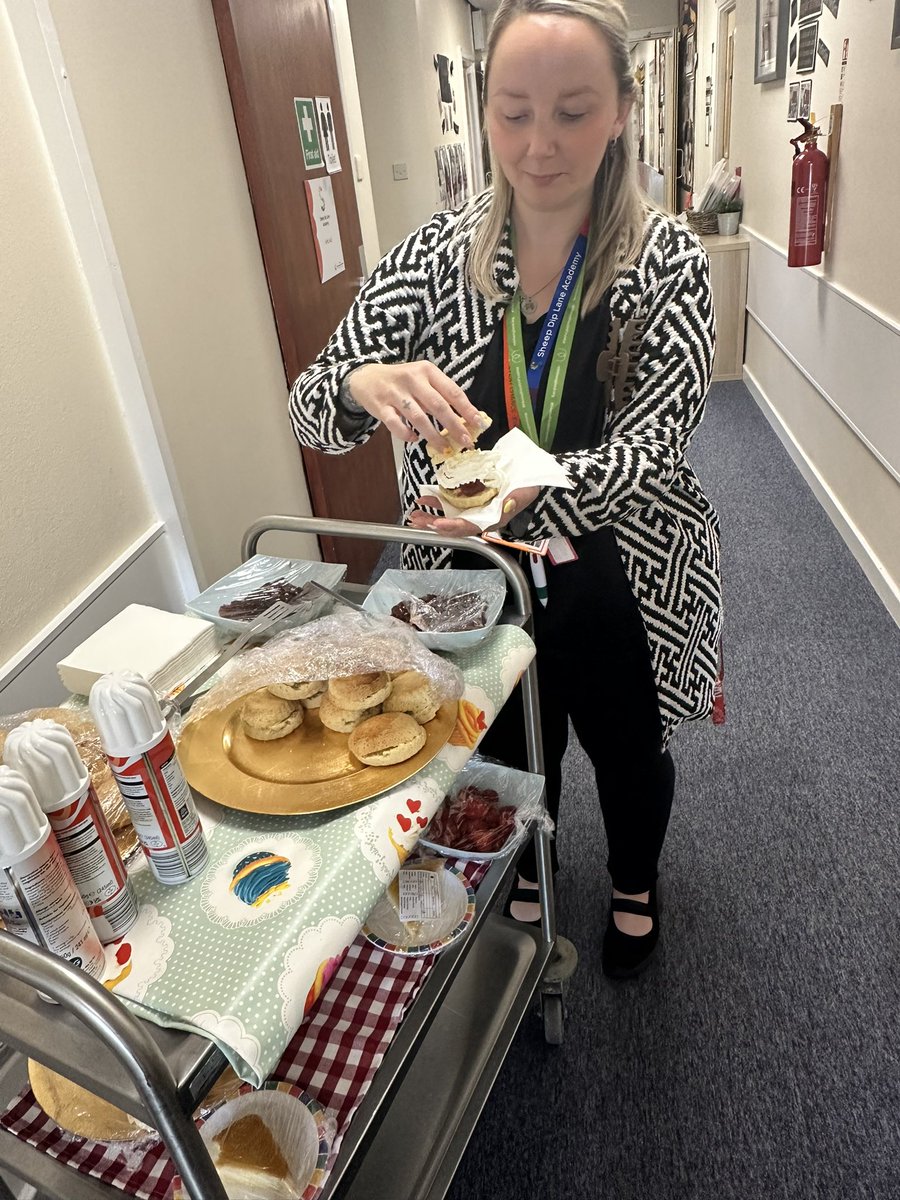 Sdlp6B's tweet image. Staff loved their scones today . A little treat to get us all through the last three days . What a year ⭐️@SDLPrimary @ExceedLP