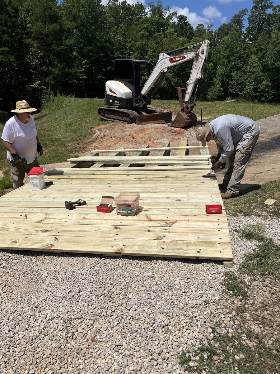 Ljcorr3's tweet image. New equipment, bridge installation. Upgrades! Club is improving quickly… thanks Tri state pumps and upstate utilities!