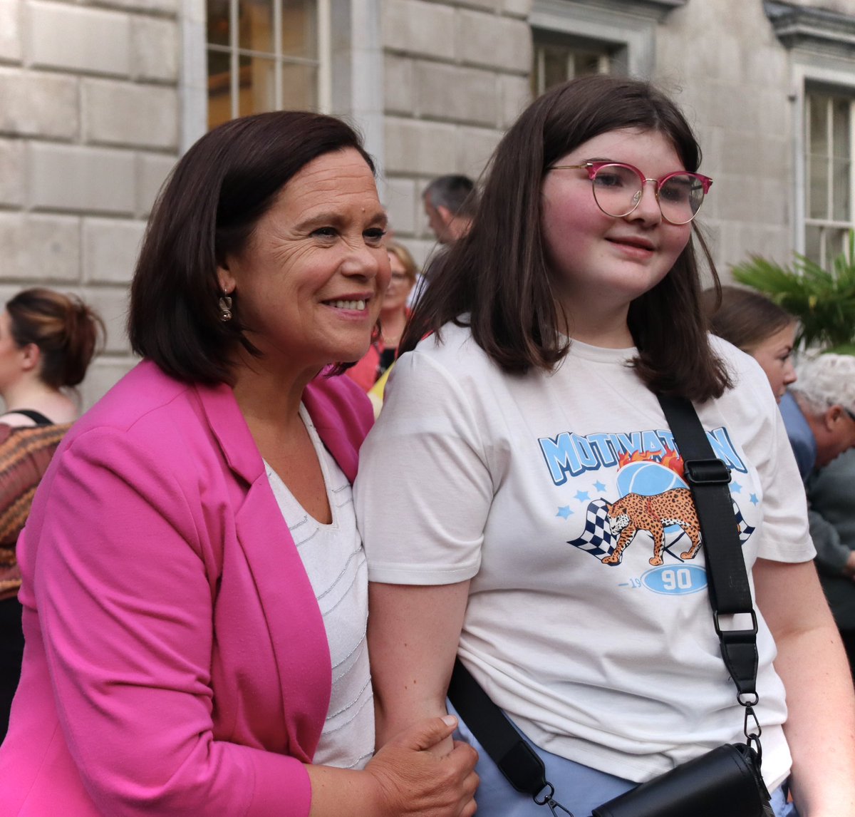 MaryLouMcDonald's tweet image. Fianna Fáil and Fine Gael voted against our motion on endometriosis. But something powerful has begun.
The silence is broken. The stories are being heard. The campaign is on and it’s only growing louder and stronger.
We won’t stop until women get the care and treatment they…
