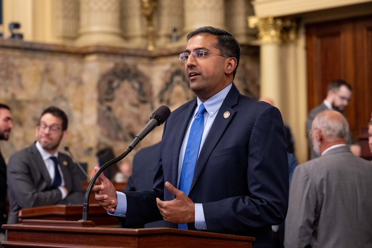 RepVenkat's tweet image. We have passed a spending plan for the state budget. The plan is reasonable when coupled with previously passed enabling legislation on education, healthcare, transportation, cannabis, taxes & the minimum wage. There is no final deal & much work to do. My statement on next steps: