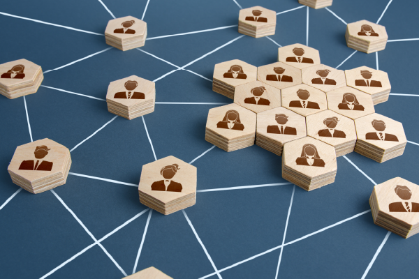 Essential Networking Strategies for a Smarter Job Search in the Legal Profession – Employment Transition Skills [Webinar] dlvr.it/TLyHJQ